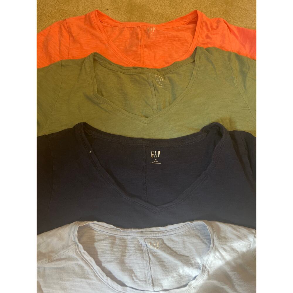 Gap 4 Pack Basic 100% Cotton Tee’s Size Medium - image 2